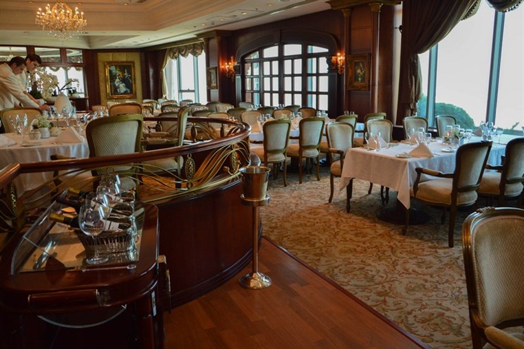 Le Ciel Sunday Brunch